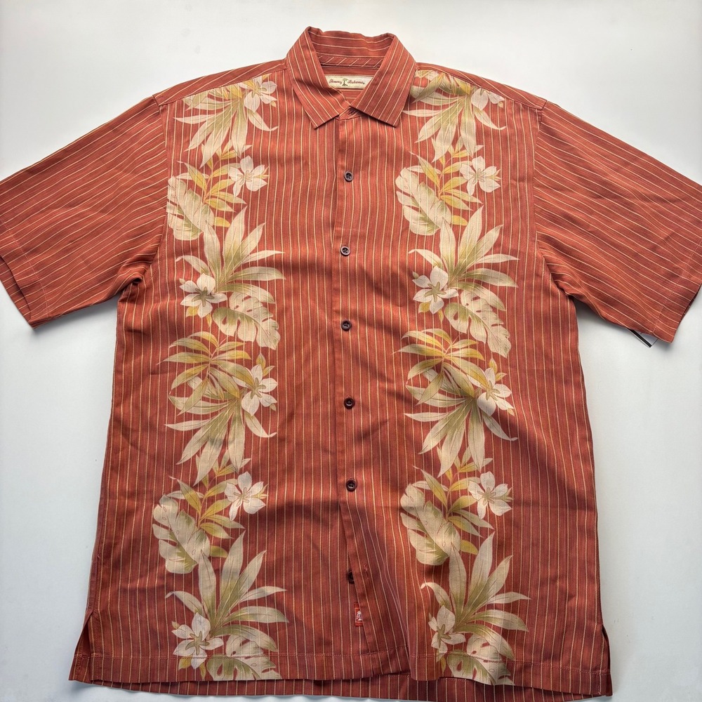 Tommy Bahama Mens M Tropical Floral Stripe Short Sleeve Button Up Shirt Size M